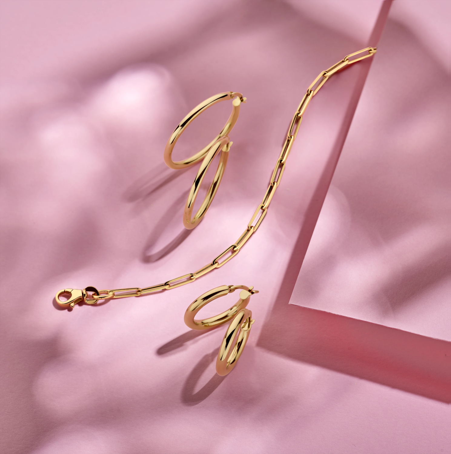 armband paperclip vierkante buis 3,0 mm 18 cm 14K geelgoud