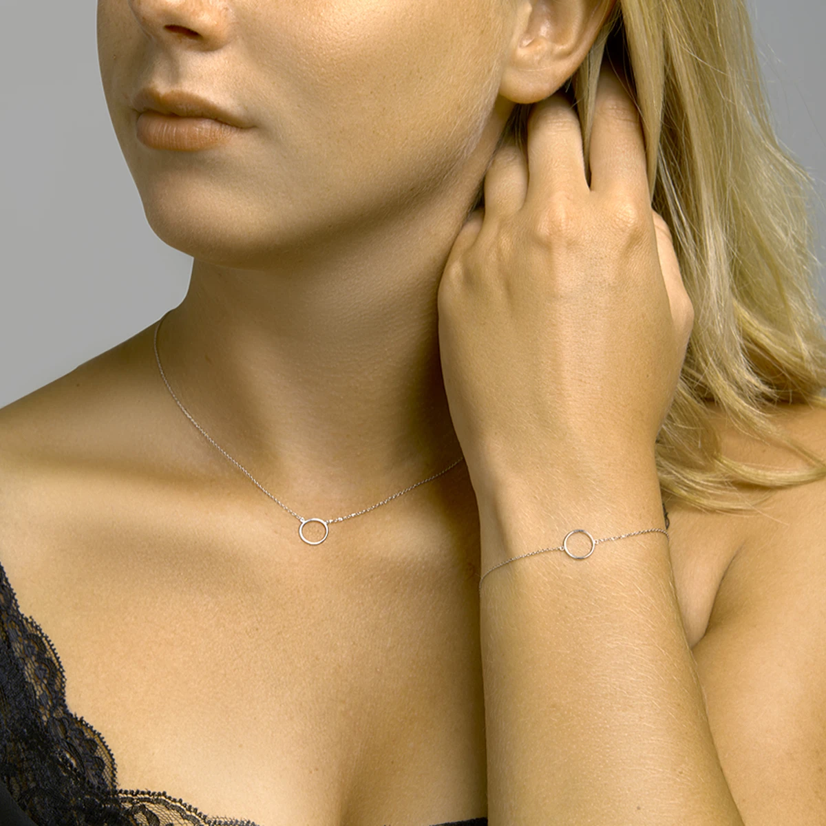 armband rondje 16,5 - 17,5 - 18,5 cm 14K witgoud