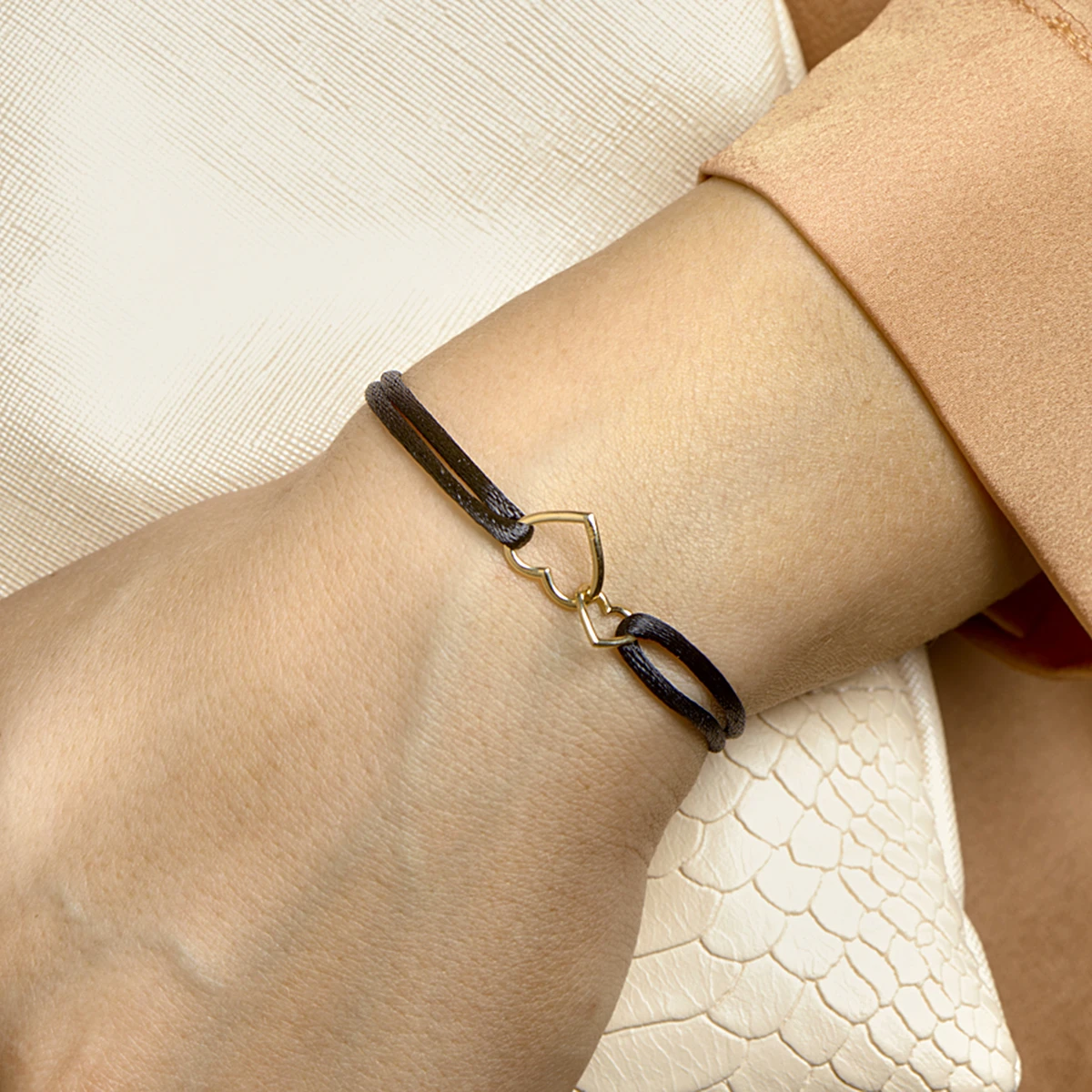 armband satijn hartjes 14K goud met rubber/nylon/leer