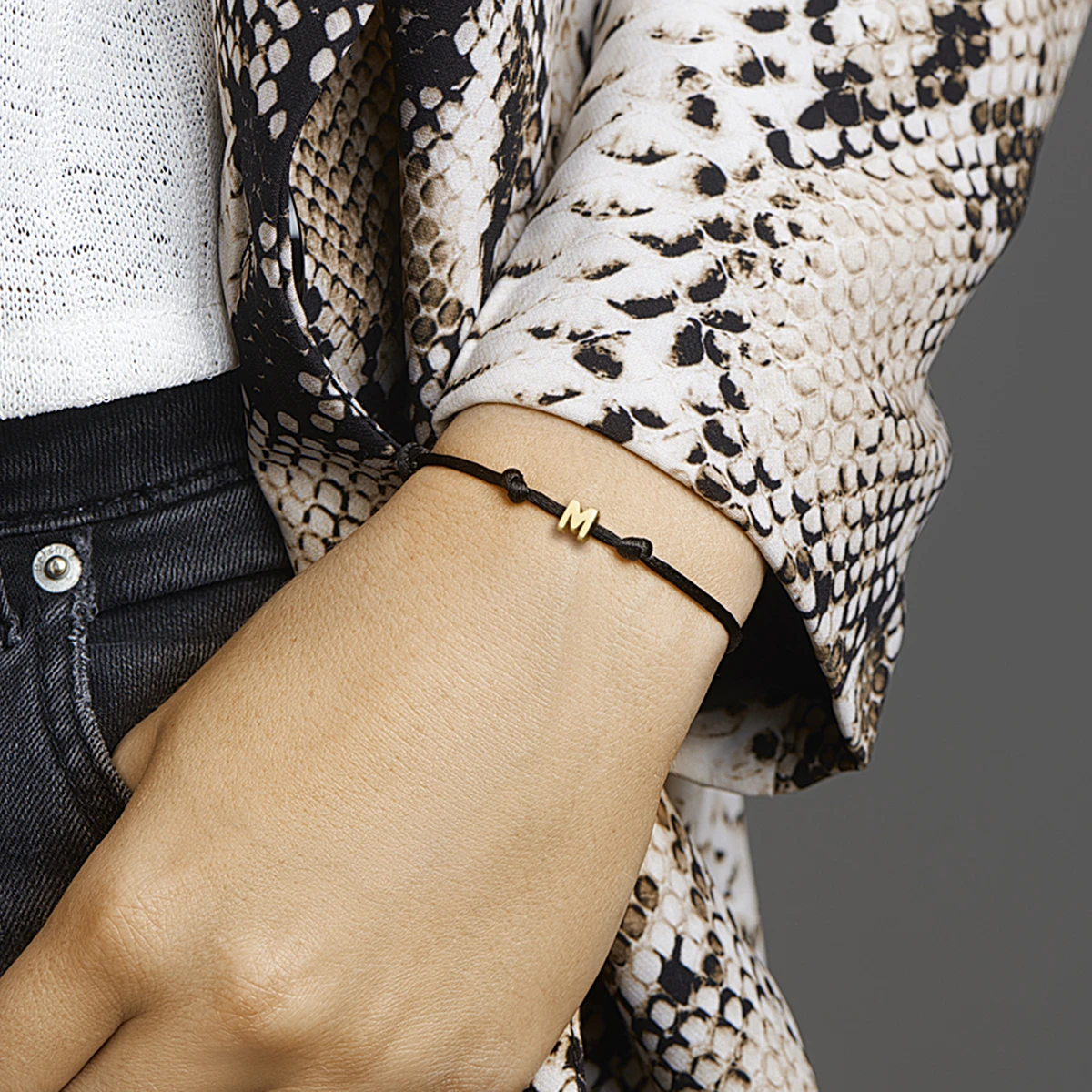 armband satijn zwart letter 13 - 26 cm 14K goud met rubber/nylon/leer