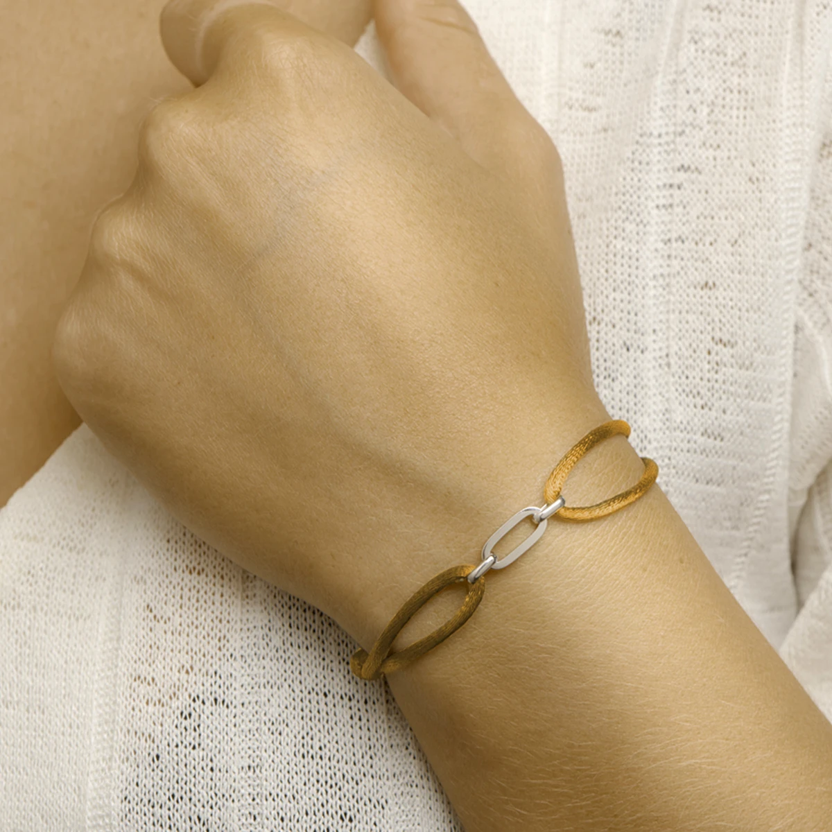 armband satijn zilver gerhodineerd met rubber/nylon/leer