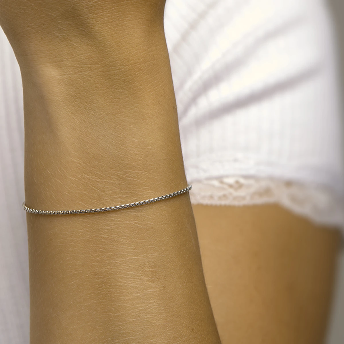 armband venetiaans bol 1,7 mm 18 cm 14K witgoud