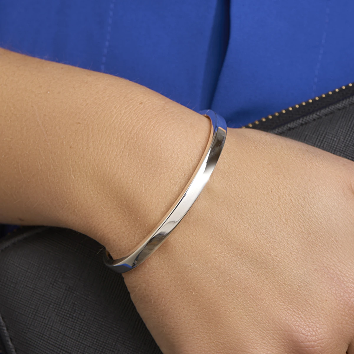 bangle dop 5 mm vlakke buis zilver wit