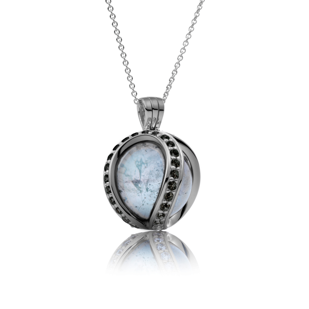 Black rhodium plated Minimal pendant CZ Black - polished