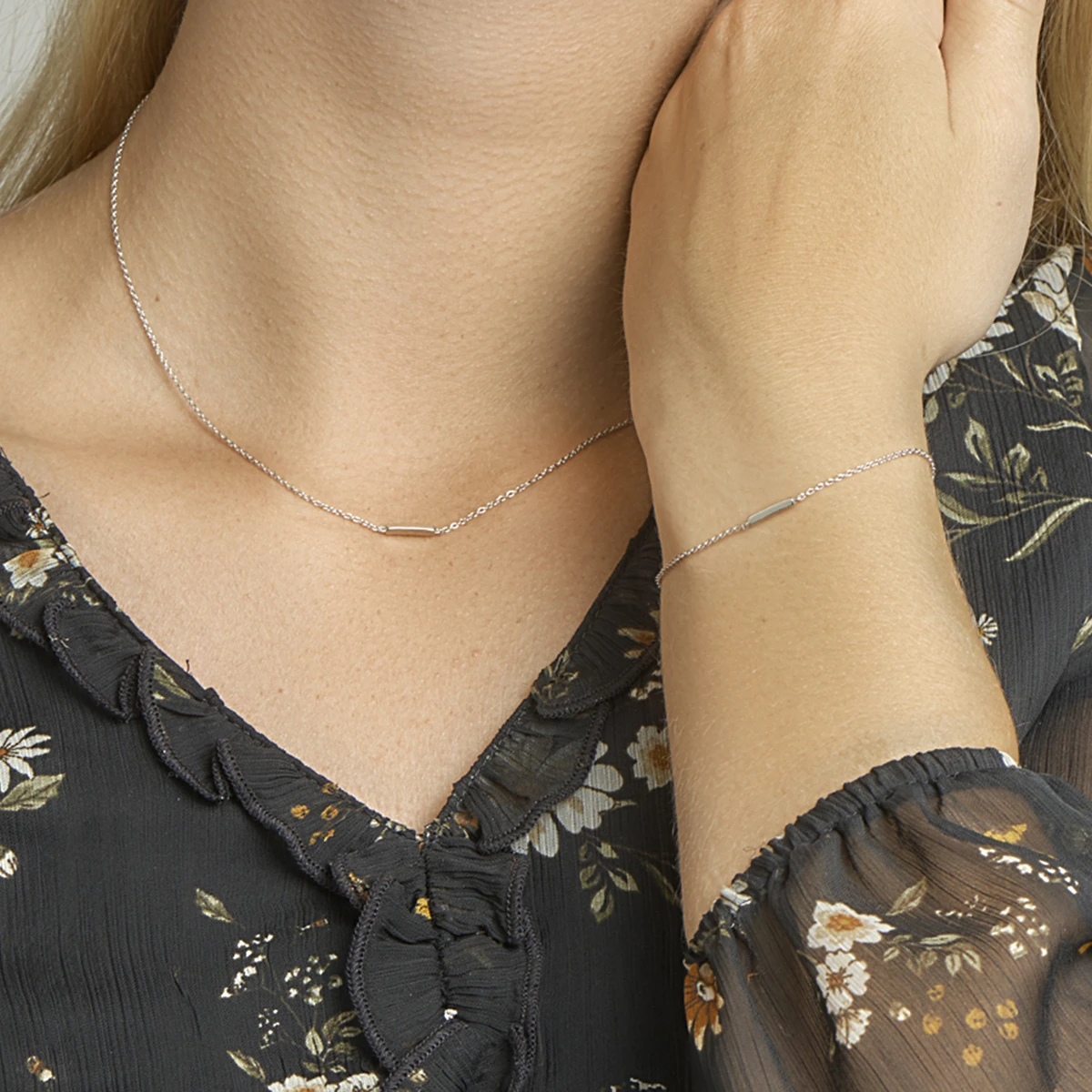 collier balkje 41 + 4 cm zilver gerhodineerd