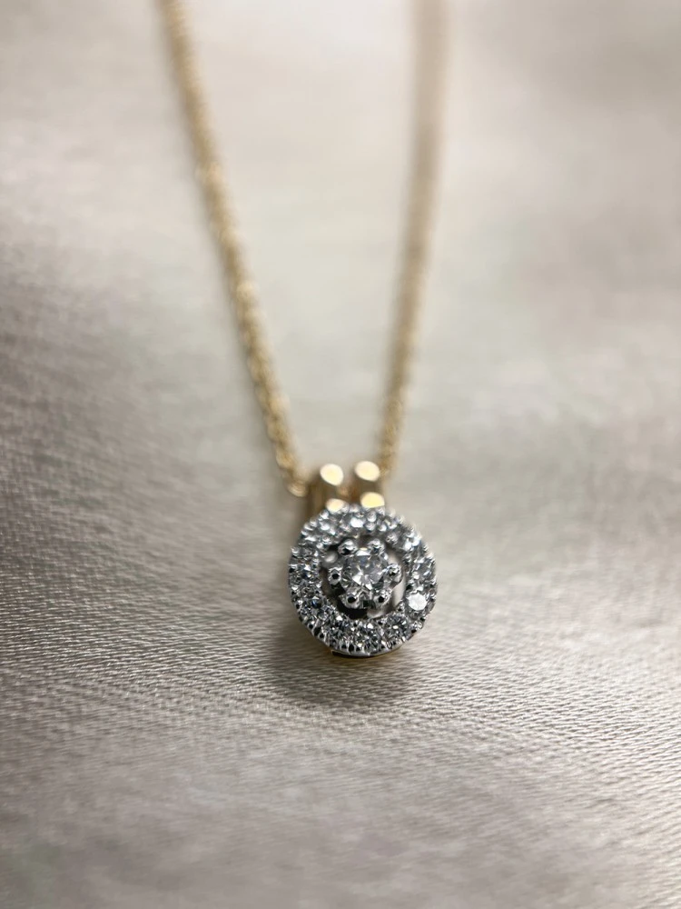 Collier bicolor briljant 0,12 crt.