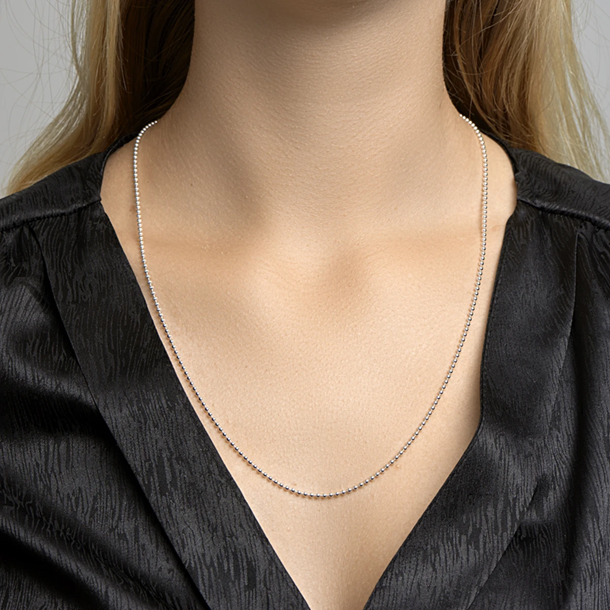 collier bolletjes 2,0 mm zilver wit