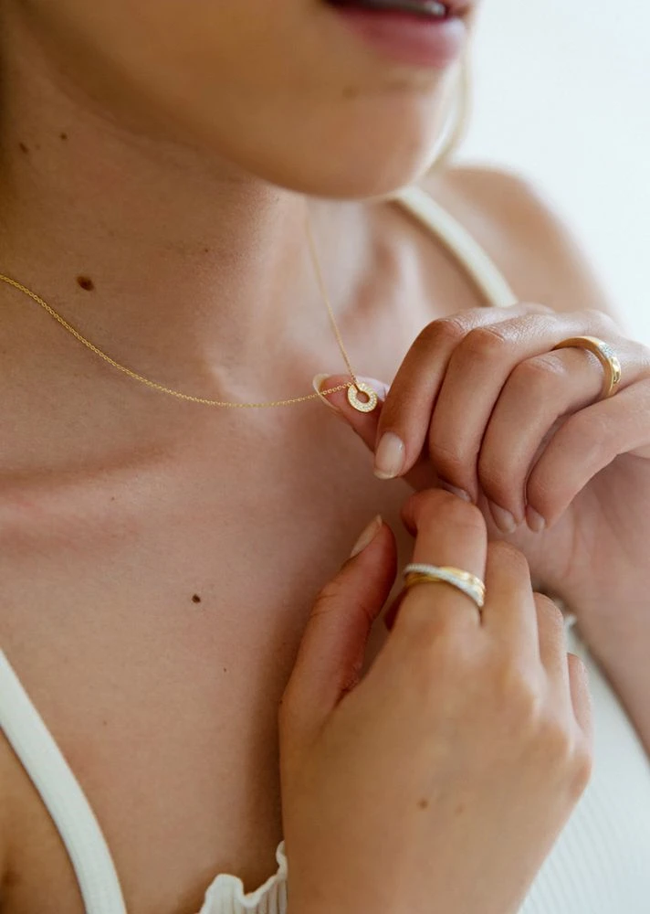 Collier geelgoud briljant 0,11 crt.