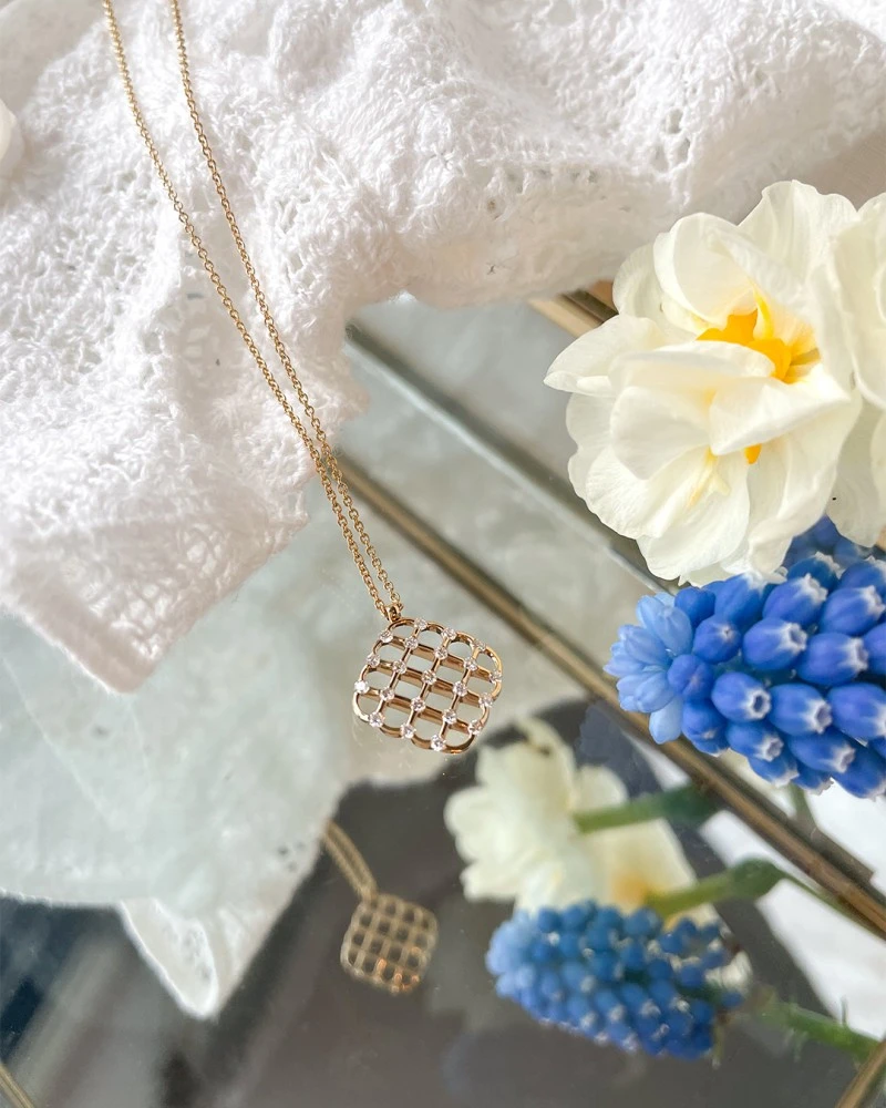 Collier geelgoud briljant 0,22 crt.