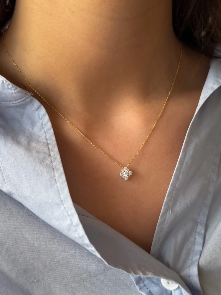 Collier geelgoud briljant 0,49 crt.