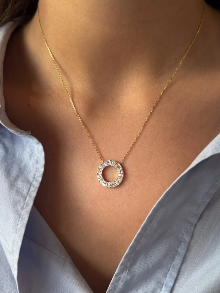Collier geelgoud briljant 0,98 crt.