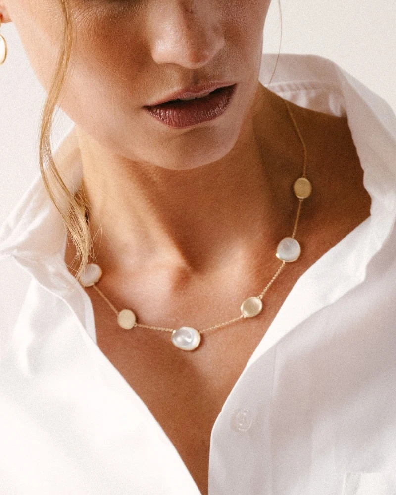Collier geelgoud parelmoer