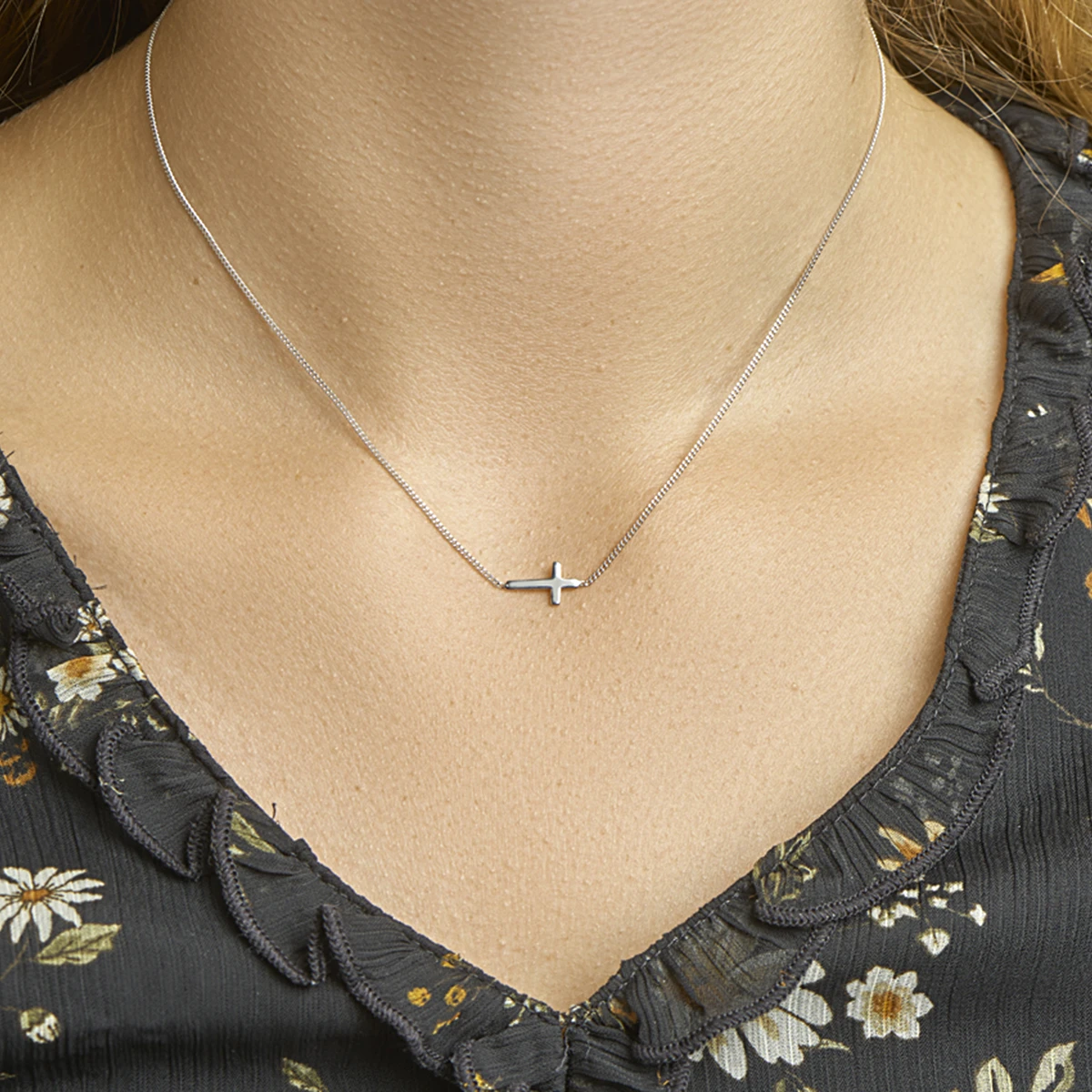 collier kruis 40 + 5 cm zilver gerhodineerd