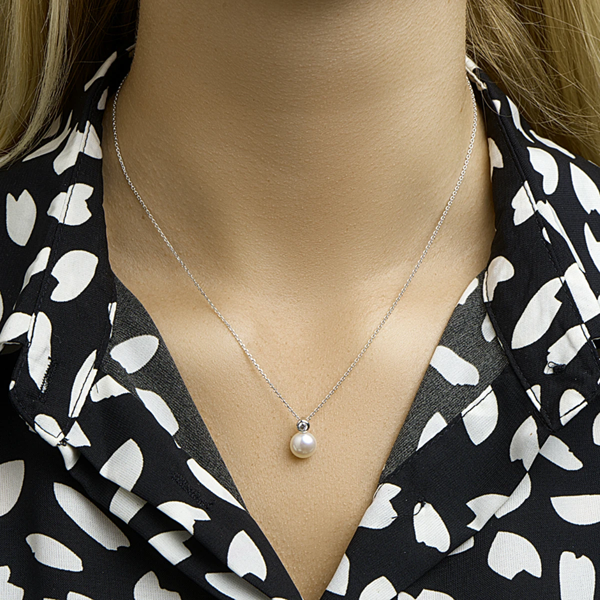 collier parel en zirkonia 41 + 4 cm zilver gerhodineerd