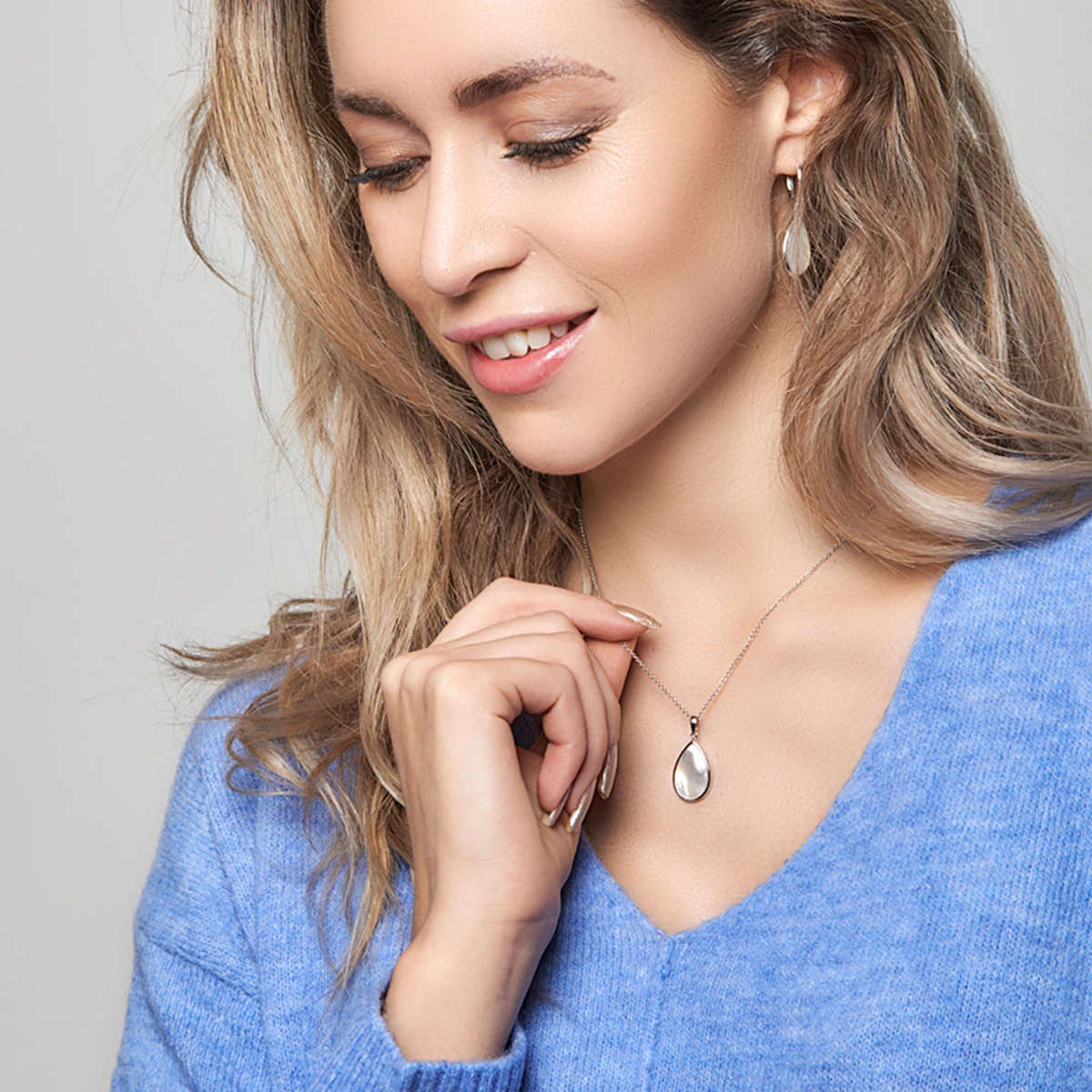 collier parelmoer 42 + 3 cm zilver gerhodineerd