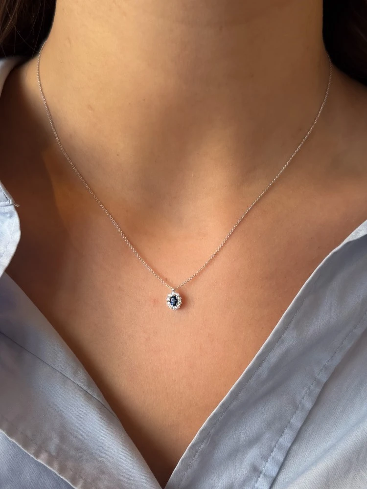 Collier witgoud briljant+saffier
