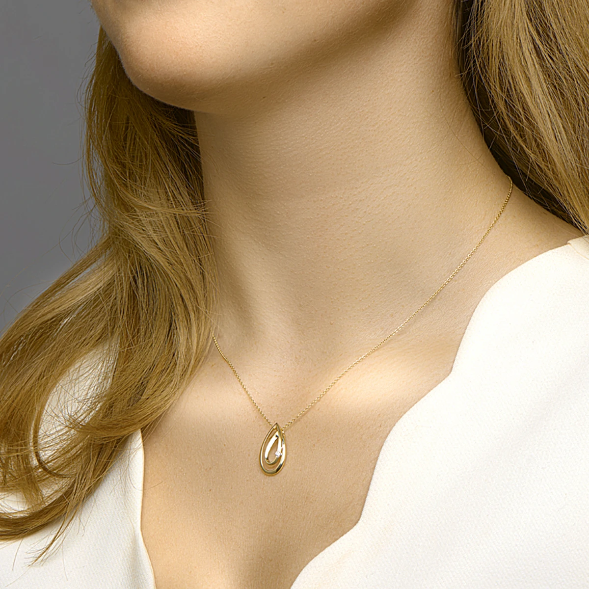 hanger diamant 0.040ct h si 14K geelgoud