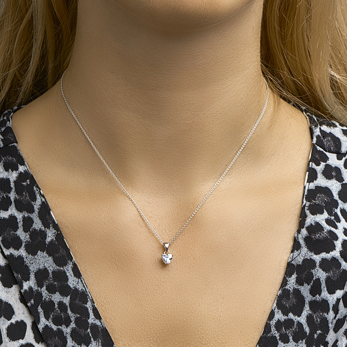 hanger hart zirkonia zilver gerhodineerd