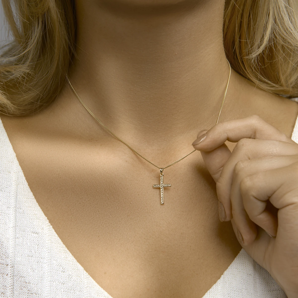 hanger kruis gediamanteerd 14K geelgoud