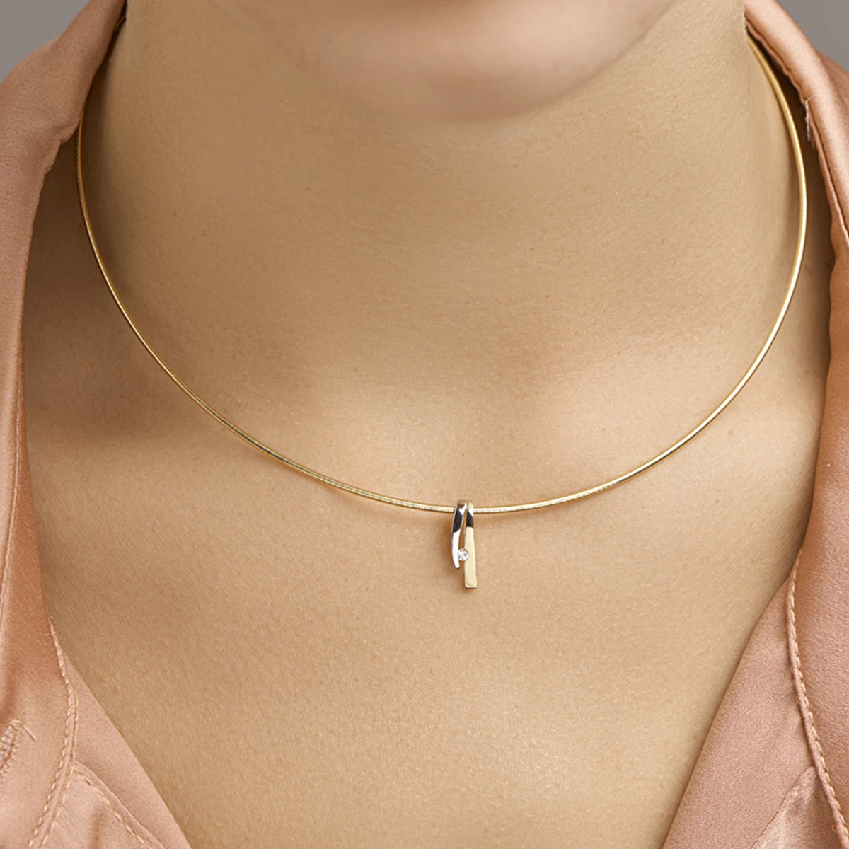 hanger zirkonia 14K bicolor goud geel/wit