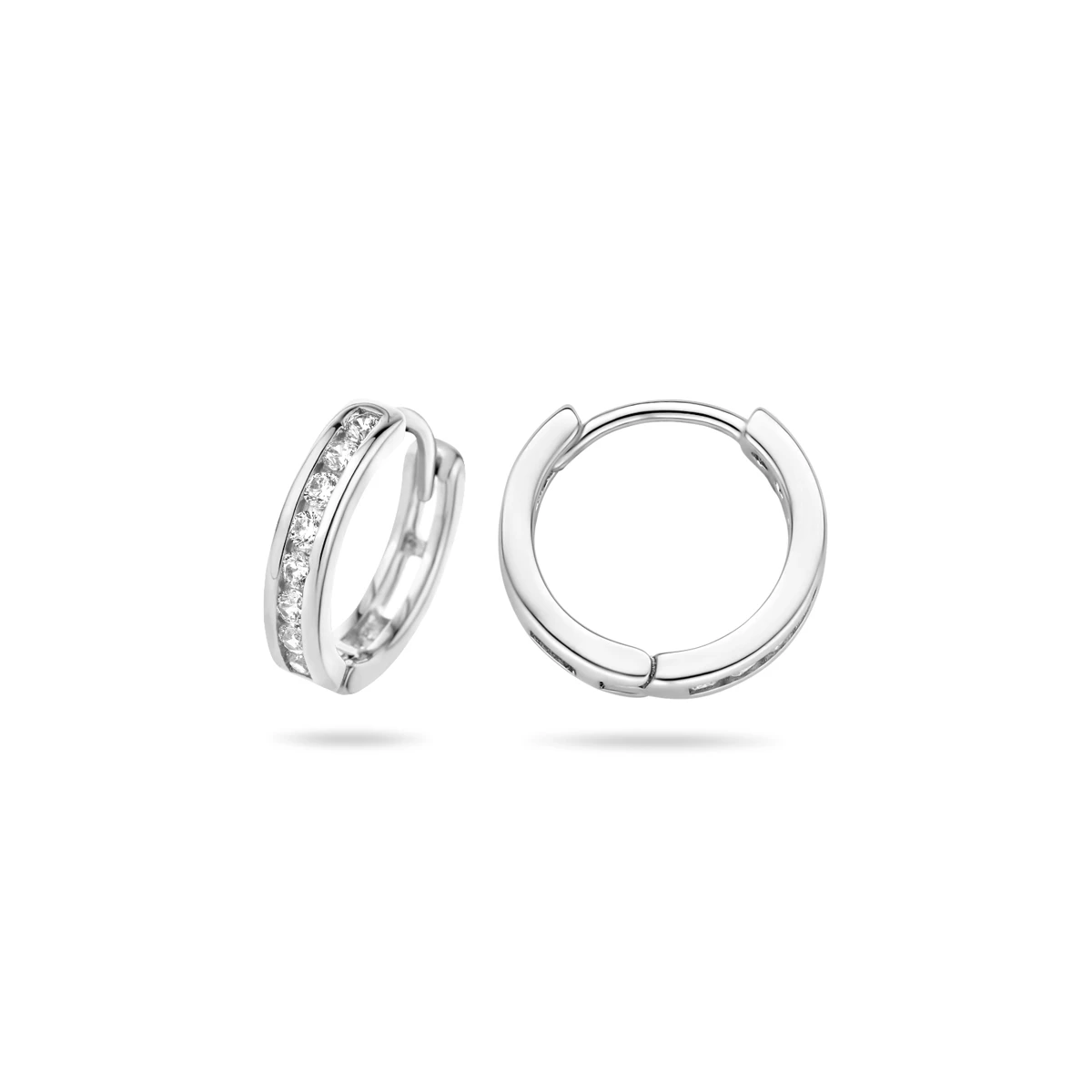 klapoorringen 2,5 mm zirkonia zilver gerhodineerd