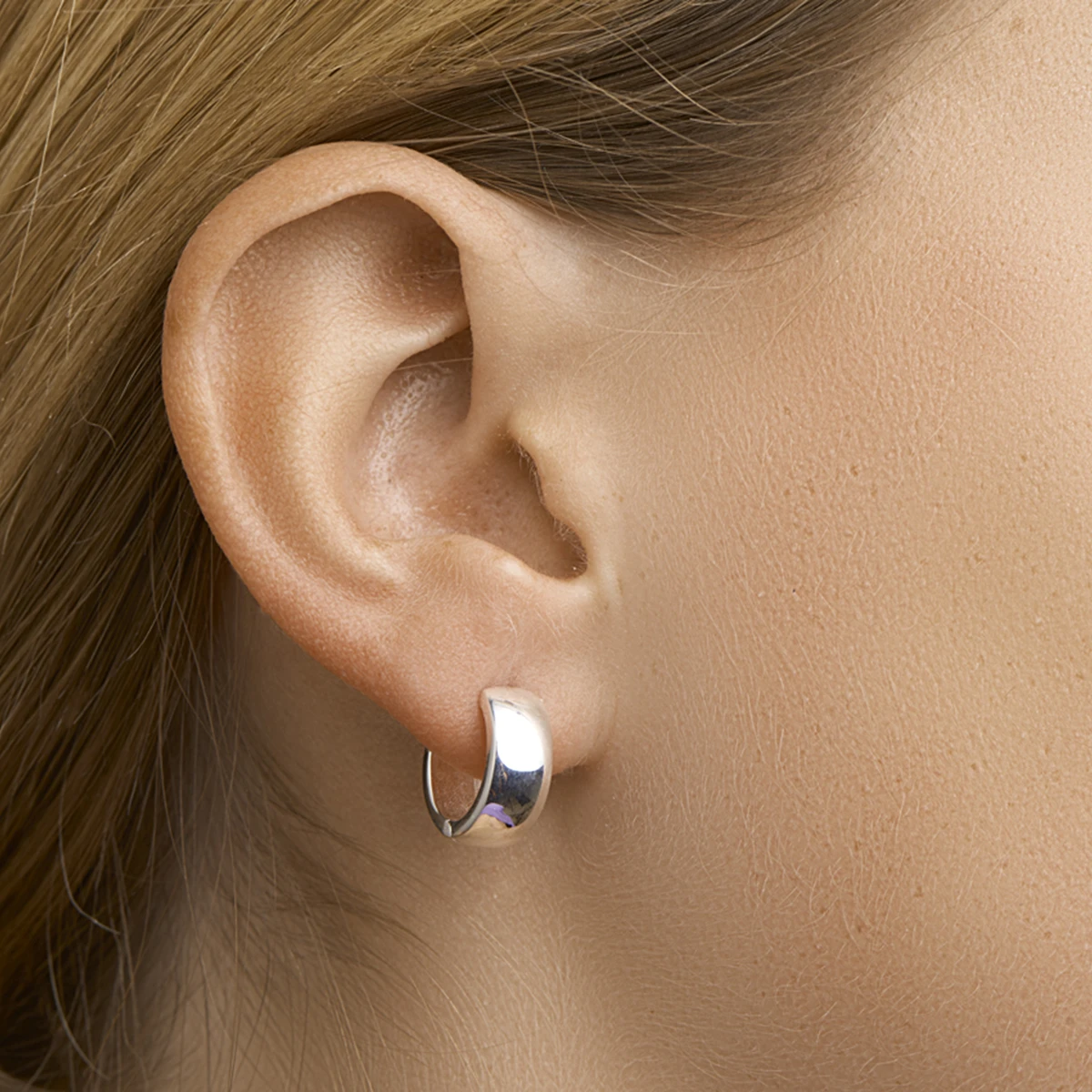 klapoorringen 6 mm bol zilver wit