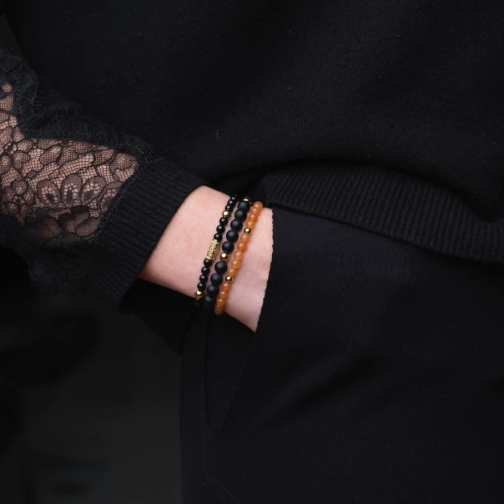 Matt Black Madonna gold-coloured - 6mm XS