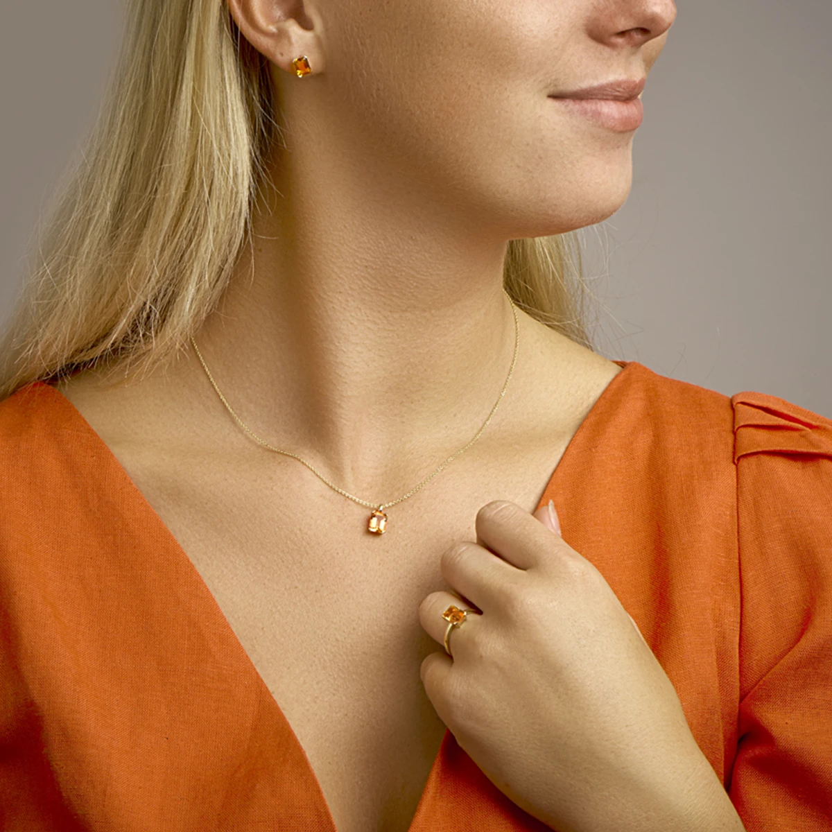 oorknoppen citrien 14K geelgoud