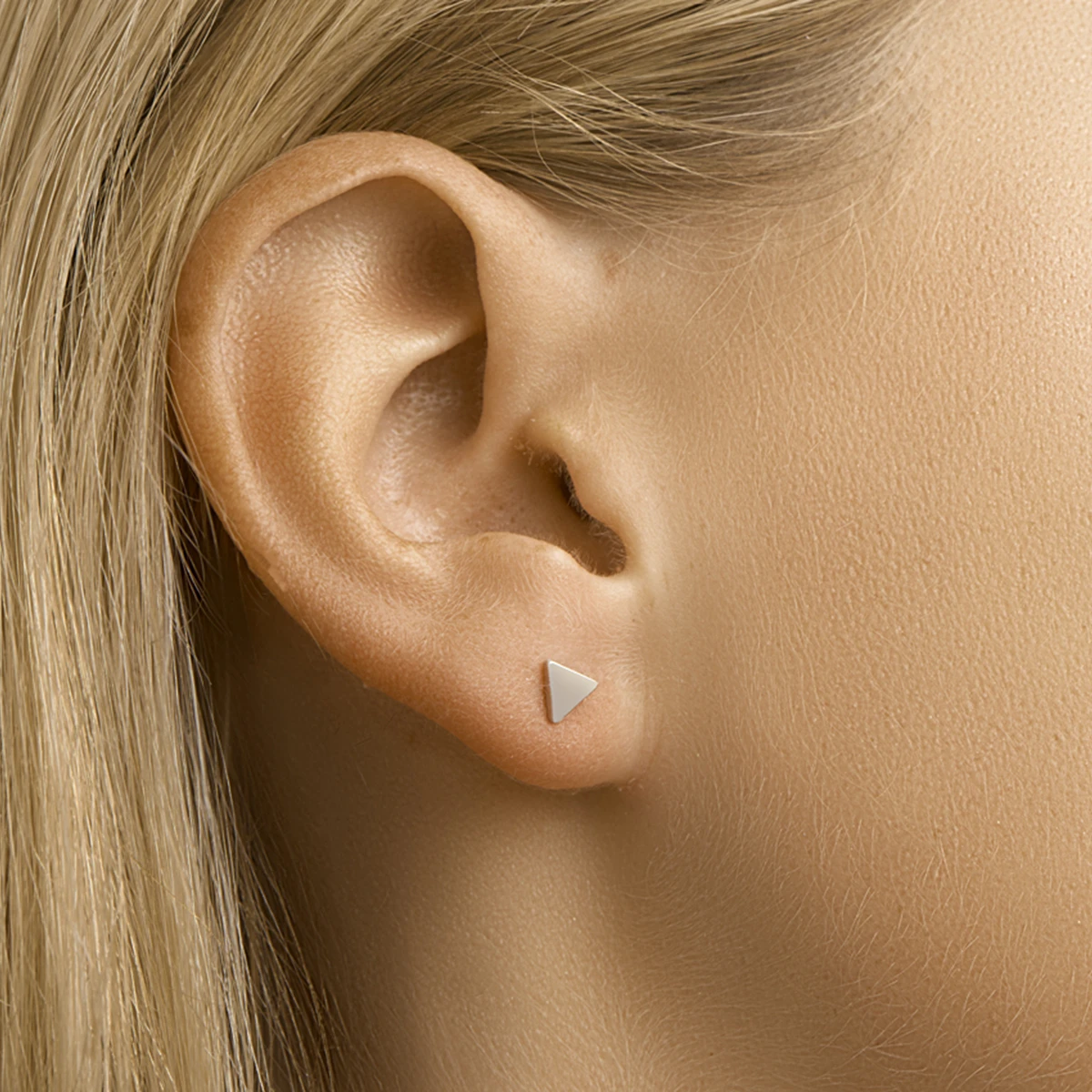 oorknoppen driehoek 5 mm zilver gerhodineerd