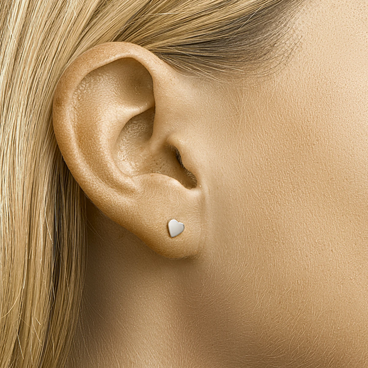 oorknoppen hart zilver gerhodineerd