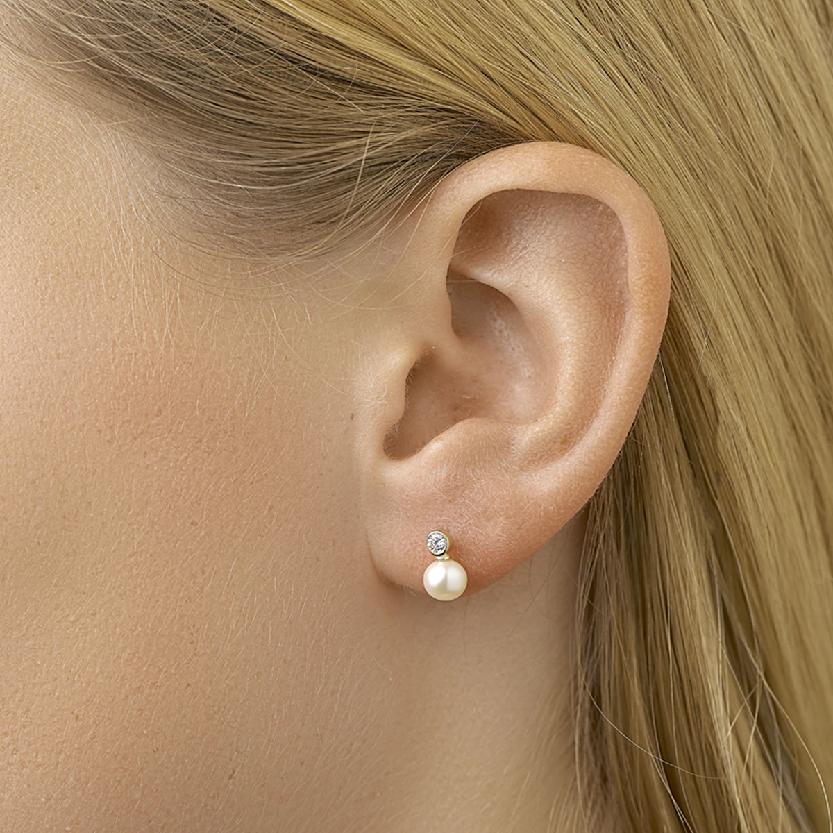 oorknoppen parel en zirkonia 14K geelgoud