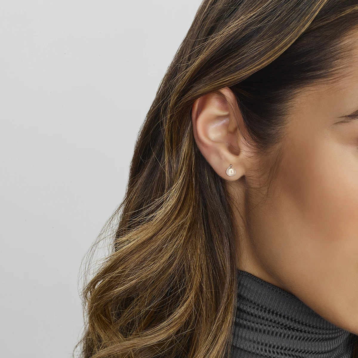 oorknoppen parel en zirkonia zilver gerhodineerd