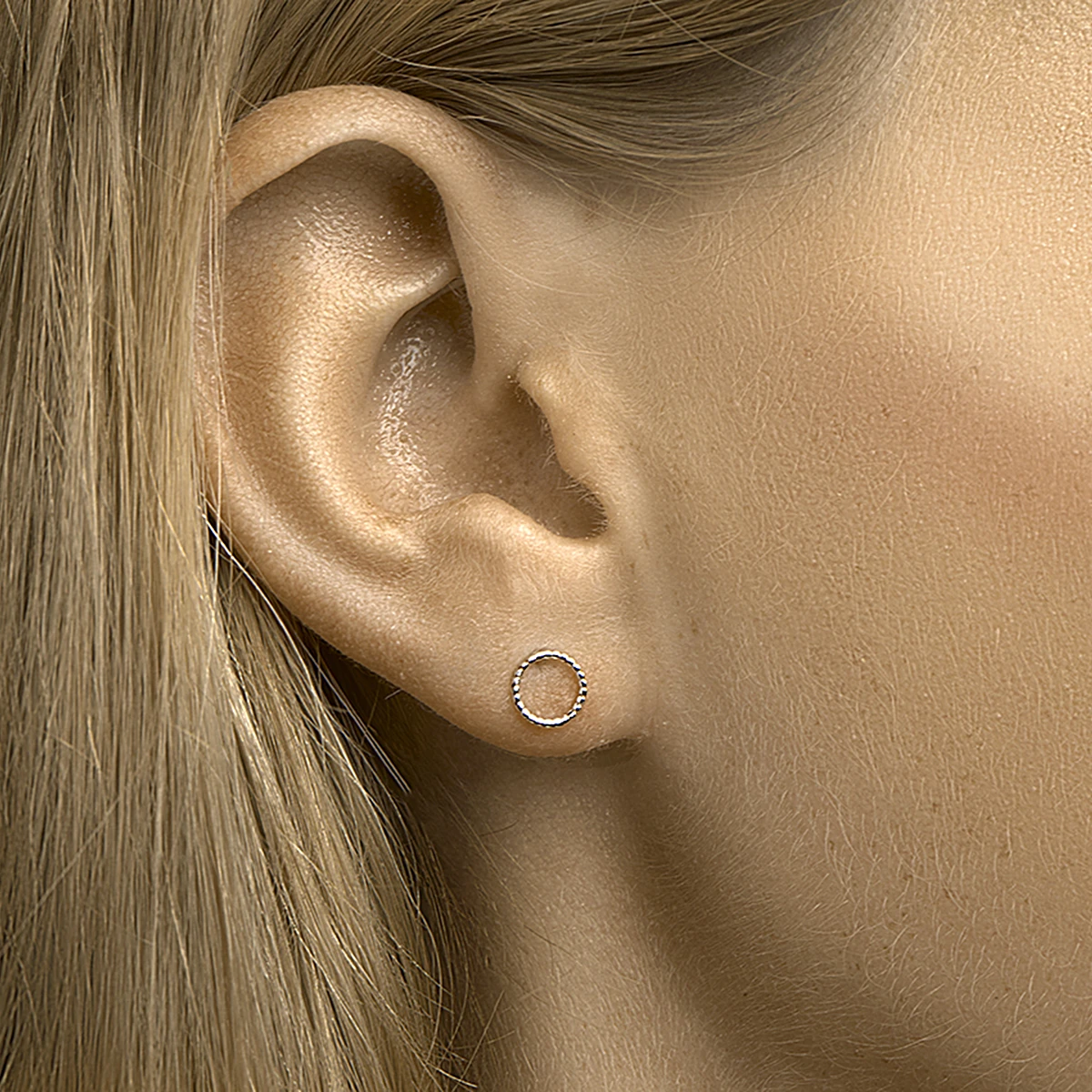 oorknoppen rond zilver gerhodineerd