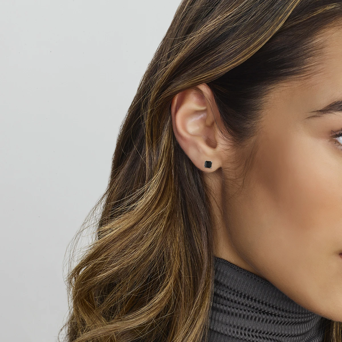 oorknoppen zwart zirkonia zilver gerhodineerd