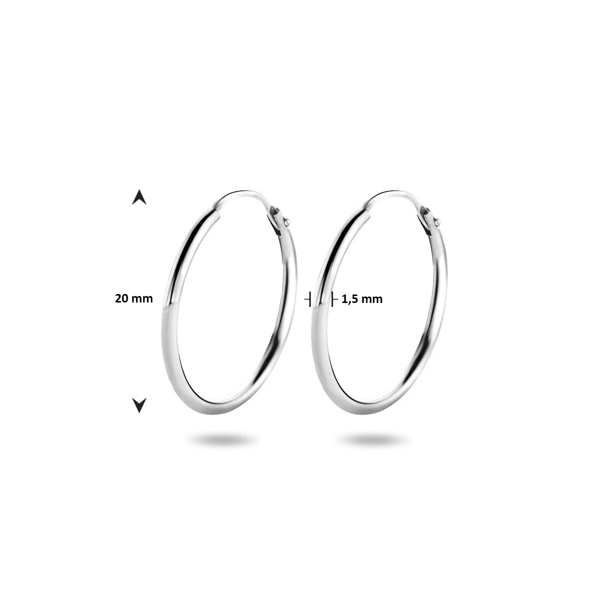 oorringen 1,5 mm ronde buis 14K witgoud