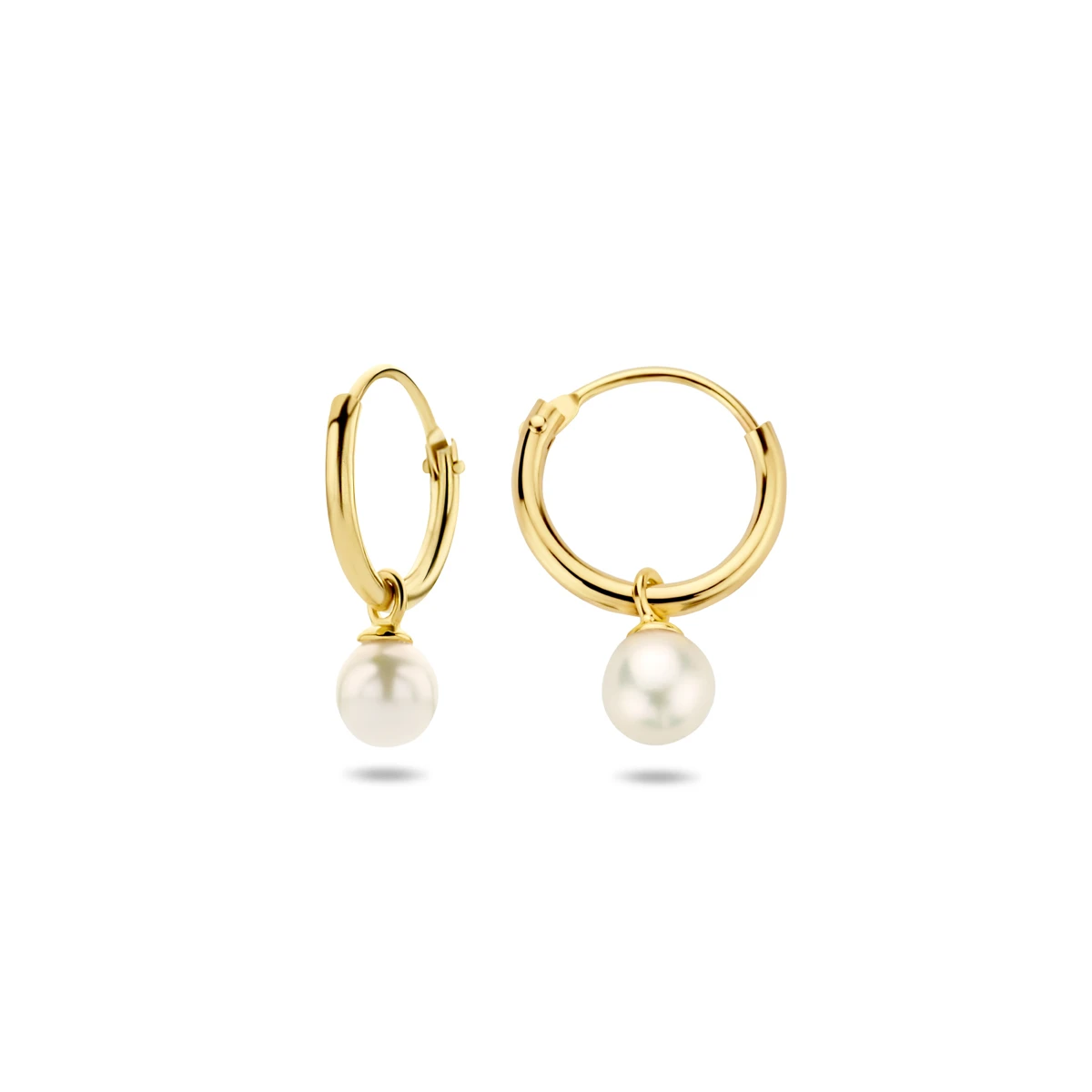 klapoorringen met hangers zoetwaterparel 15 mm 14K geelgoud