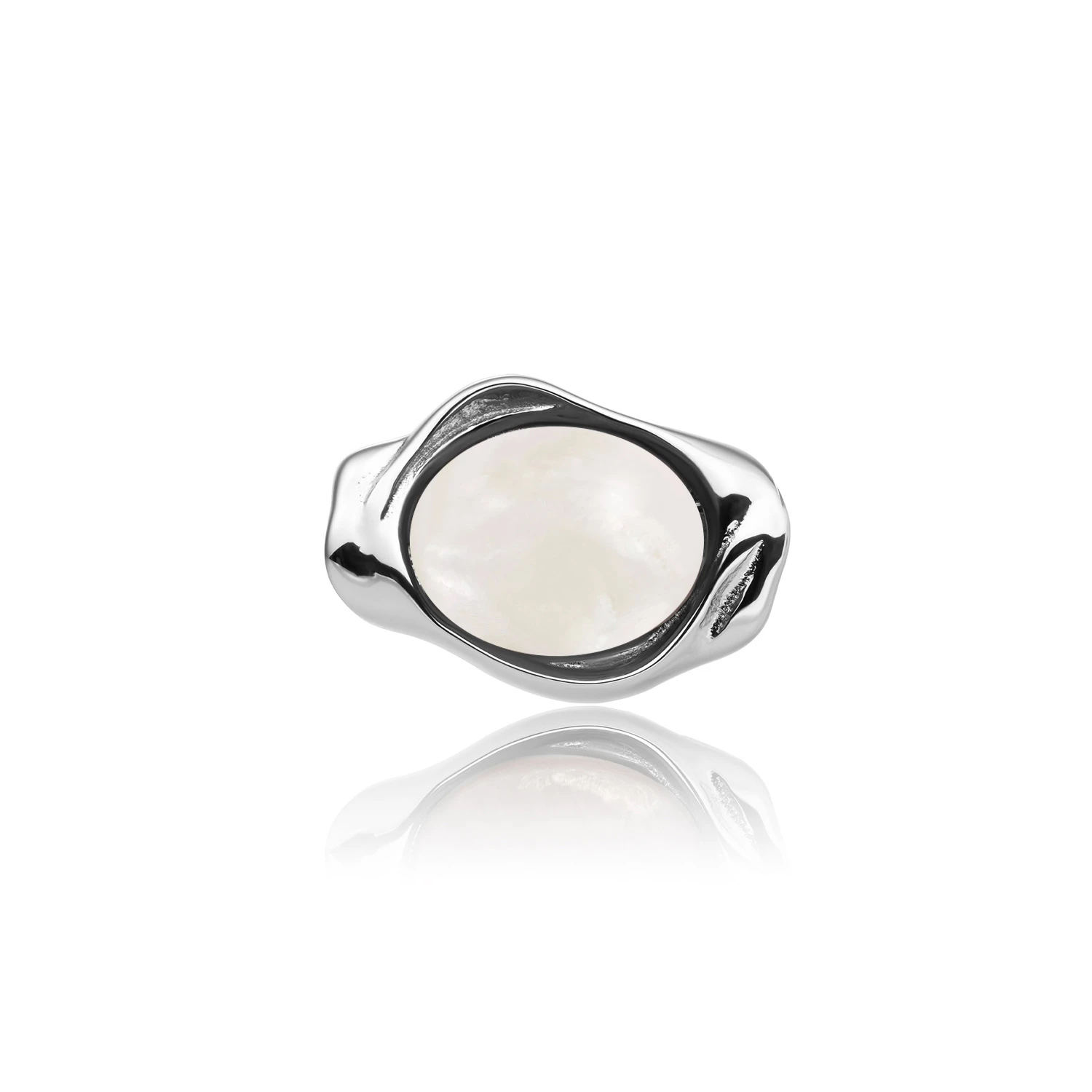 Pendant | Pearl Flow Amulet - Silver